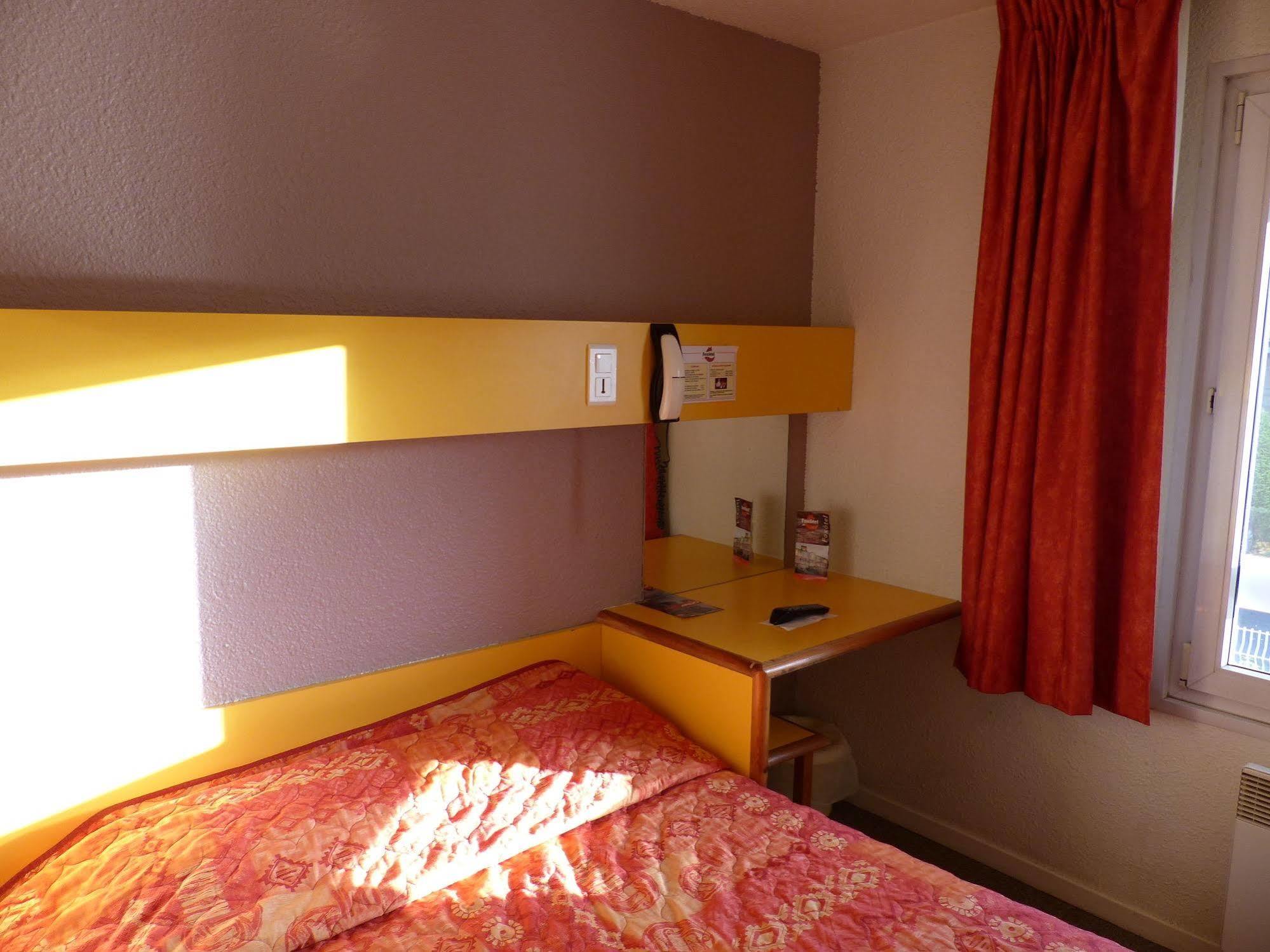 The Originals Access, Hotel Moustache, Seclin Dış mekan fotoğraf